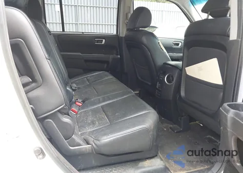 2013 Honda Pilot Touring z USA, uszkodzony, nr VIN 5FNYF4H92DB061868